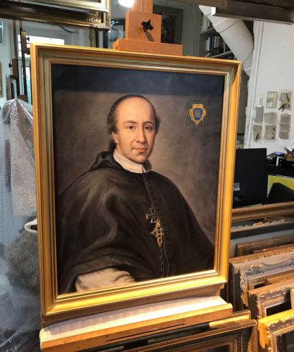 Encadrement de tableau portrait dans un style traditionnel